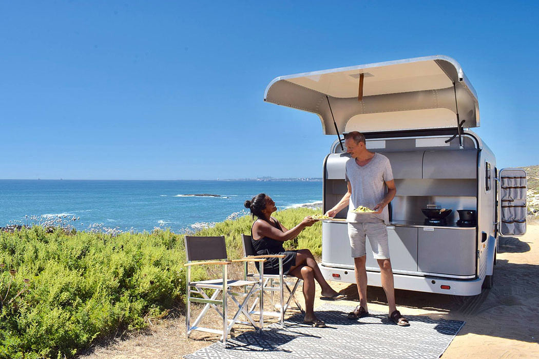 What Is a Power Inverter? Main Functions, Applications & How It Works